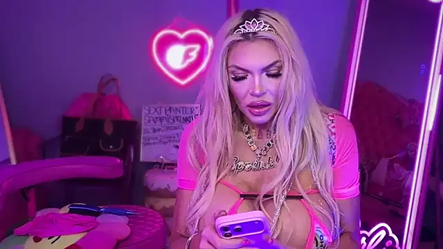 bimbotwerkqueenのライブXXXチャット