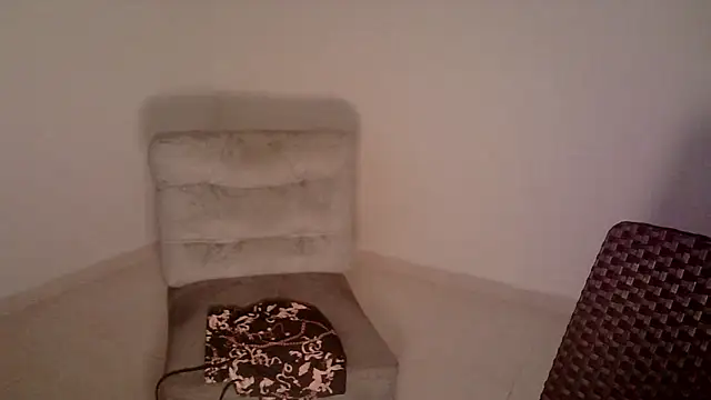 zeus_181 Chat XXX in diretta