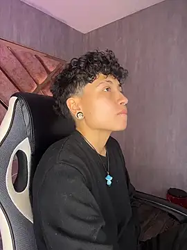 ian_mathias_ Live XXX-chat