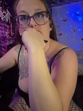 Edgexchaos - Pussy play, last tipper gets toy ctrl