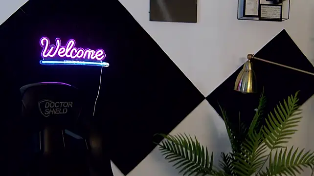 XXX chat uživo modela Katewalker_