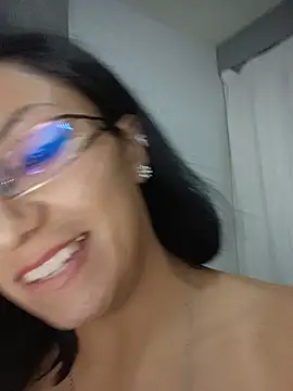 LucyCherry69 Live XXX-chat