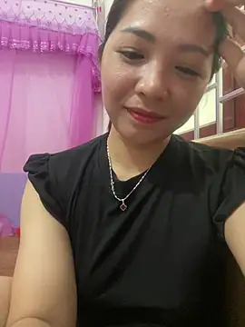 Phiea-nc94's Live XXX Chat