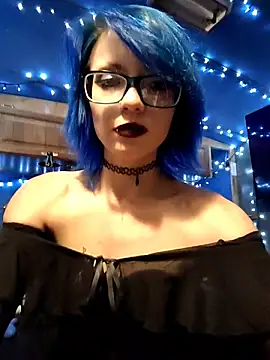 LunikaCorpse666's Live XXX Chat