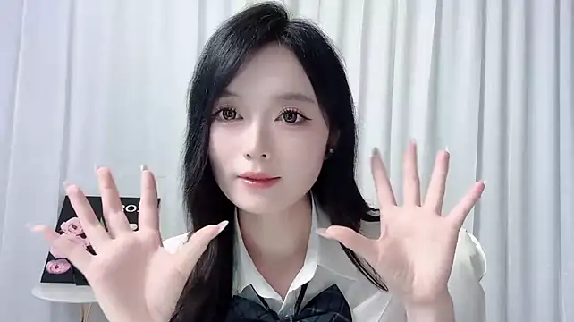 LiLy0608 现场XXX聊天