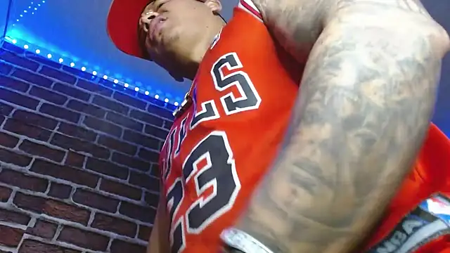 jordan_bigcock_ élő XXX-chatje
