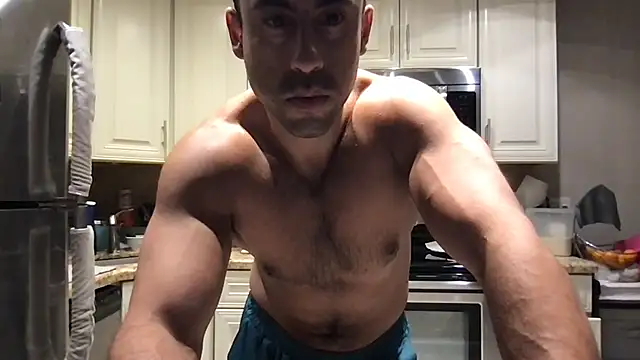 แชท XXX สดของ BigGuyMuscle
