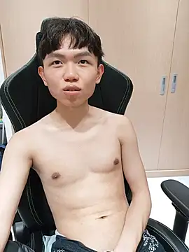 mochi8802 即時 XXX 聊天