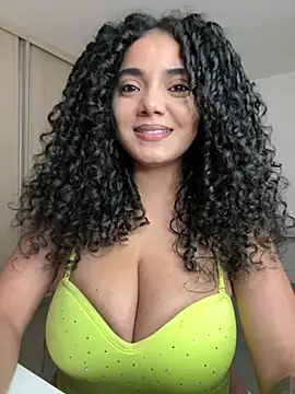 Curlyierr - SHOW BOOBS + OIL + AHEGAO FACE
