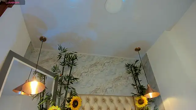 LittleeJaz - Show Tits🍒