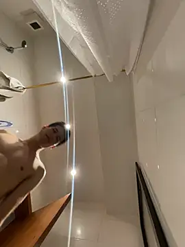 tu_king_david Show in webcam