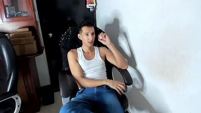 AlphaMarco Live XXX-Chat