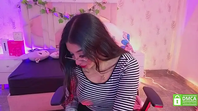 MARIANA_TAY1's Live XXX Chat
