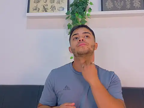 Chat +18 de TylerWest_ ao vivo