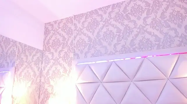 ScarletJons' Live XXX Chat