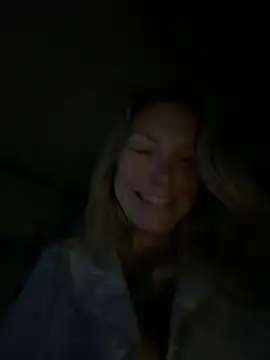 bigtitslivetofuck webcam show