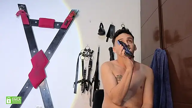 Chat XXX en directo de GoldenBoyDuo