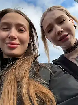 XXX chat uživo modela Coconut_milk