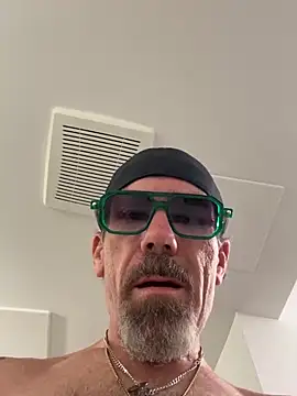 Chat XXX en directo de niceguybigcock