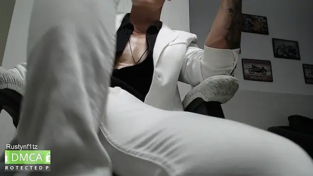 Rustynf1tz_ 라이브 XXX 채팅