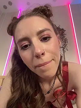 Lolya_ XXX чат на живо