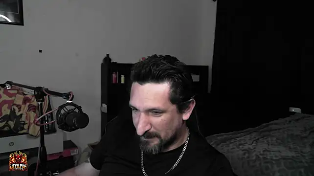 צ'אט XXX בשידור חי של DevilPup75_