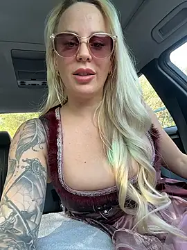 June695_ Webcam-Show
