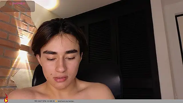 Chat XXX en directo de Connorr_01