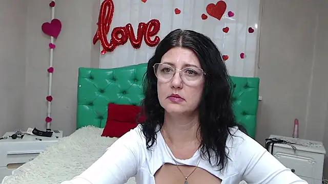 RoseHille Adlı Modelin Canlı XXX Sohbeti