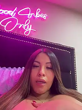 Sexyyykloee - make me horny mmmm
