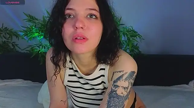 LucettaAnselmo - slap my ass to be red