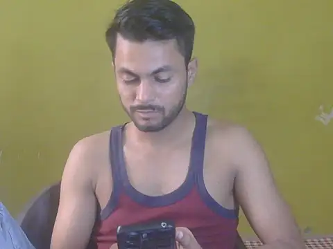 Stubborndesiboy Adlı Modelin Canlı XXX Sohbeti