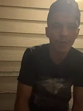 Chat +18 de PE1ON ao vivo