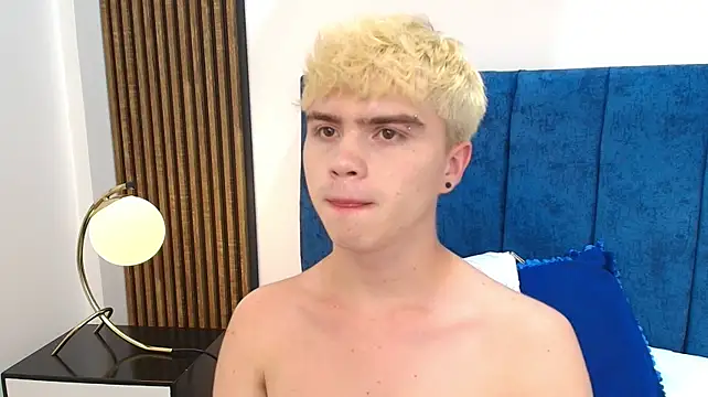 Ian_Stone Chat XXX in diretta