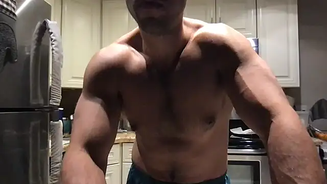 دردشة BigGuyMuscle الجنسية المباشرة