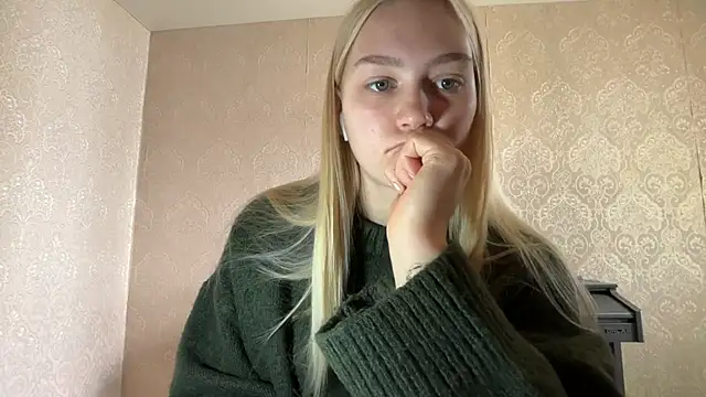 blondegirl2026's Live XXX Chat