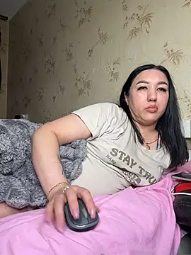 Naughtbaby_2025 XXX чат на живо