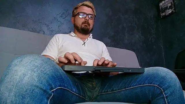 CLOUDYMarkWayne Live XXX Chat