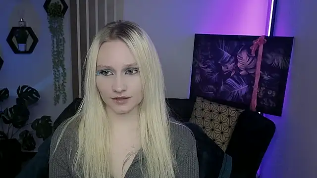 ElodieRenaud's Live XXX Chat