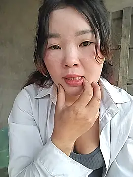 Chat +18 de lylylove ao vivo