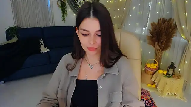 ContinentOfTranquility's Live XXX Chat