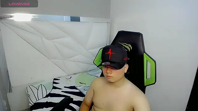 Živý XXX chat Tommy_cotton