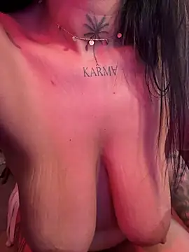 CarolaDrago - Cream Boobs Mami 💧
