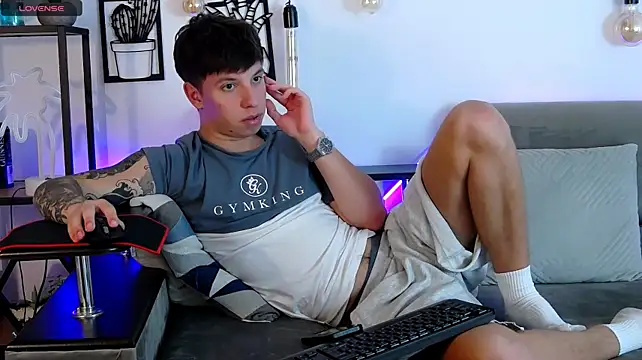 Živý XXX chat ThomasEdisonn