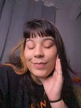 XXX chat uživo modela sativa333