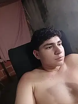 MenOnlyHot 现场XXX聊天