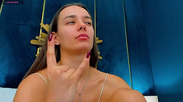 Chat +18 de AprilWong ao vivo