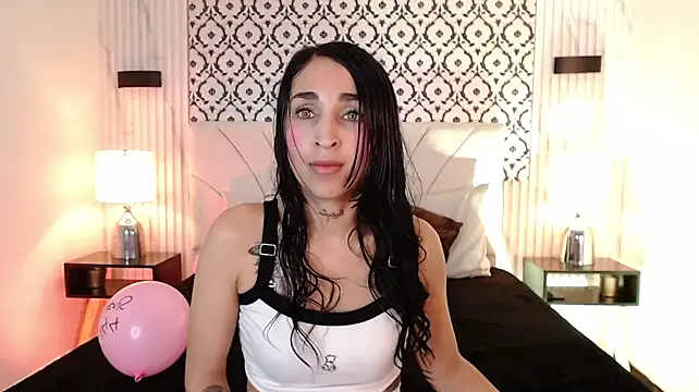 Chloe__Brm Chat XXX in diretta