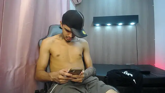 Онлайн чат XXX Tayson_Hot