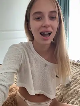 Enjoy_my_beauty - body tour close up (panties on)